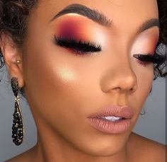 Make por Marvin Guedes ❤ Maquillaje Full Color, Eye Makeup Cosmetics, Makeup Artist Logo, Cut Crease Makeup, Makeup Eye Looks, Full Face Makeup, Makeup For Black Women