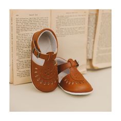 If fun-spirited childhood innocence were a sandal, it’d be the Willa. No adventure is too small with this sandal. Note: this style is by Angel (L'Amour's smaller darling line). The fine print Leather upper Breathable leather lining Velcro strap with buckle accent Padded collar for comfort Rubber sole Whole sizes Baby/Toddler 1-7 Playful Closed Toe Sandals With Soft Sole, Cute Sandals With Soft Sole, Cute Summer Sandals With Rubber Sole, Playful Closed Toe Sandals For Vacation, Adjustable T-strap Sandals With Rubber Sole For Summer, Cute Adjustable Round Toe Sandals, Cute Adjustable Closed Toe Sandals, Cute Round Toe Sandals With Soft Sole, Cute Adjustable Non-slip Sandals