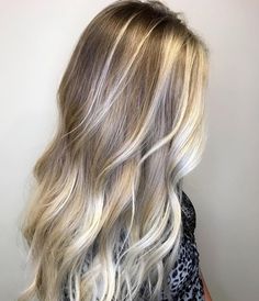 Blonde Highlights To Balayage, Blond With Root Smudge, Smudge Root Blonde Balayage, Cool Tone Blonde Highlights, Goldilocks Hair, Ice Blonde Highlights, Cute Layered Hairstyles, Cuts For Long Hair, Ash Blonde Hair Balayage