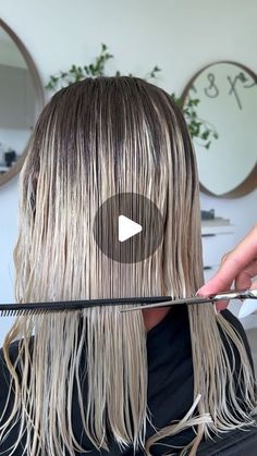 Haïr Cut For Women, Best Bob Haircuts For Fine Hair, How To Cut A Bob Yourself, How To Cut Short Hair At Home, Long Stacked Bob Haircut, Bob Cute Short For Women, Diy Bob Haircut At Home, Bobcut Hairstyles Short, Stacked Bob Haircut For Fine Hair