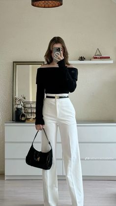 Elegant Woman Outfit Old Money Idea 🎀 #elegant #rich #ootd #outfit #oldmoney Classy Every Day Outfits, Smart Causal Outfits Women For Dinner, Autumn Birthday Outfit, Glamour Outfit Classy, Elegant Woman Outfit, Louvre Outfit, Sabrina Top, Outfit Old Money, Pumps Outfit