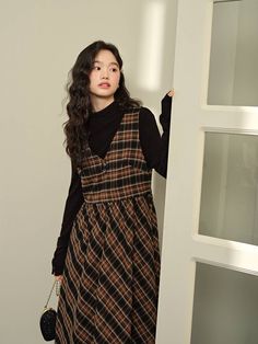 ❤ Item Size (cm)     Size Clothes length Shoulder width Bust Waist Hem size   S 114.5 33.2 90 78 189   M 116 34 94 82 195   L 117.5 34.8 98 86 201     ❤ Commodity Details     Brand KUOSE   SPU KSB2410002   Color PLAID   Size S,M,L   Material FABRIC: 87.4%POLYESTER 11.9%VISCOSE 0.7%SPANDEX(EXCEPT FOR NON-FIBROUS MATERIAL) LINING: 100%POLYESTER   Stretch Slightly Stretchable   Thickness Routine Plaid Dress Outfit, Teacher Clothes, Dress Layered, Plaid Vest, Mini Short, Winter Trends, Plaid Dress, Mom Style, Cardigan Jacket