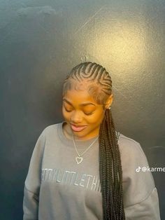 Straight Back Quick Weave, Small Freestyle Feed In Braids, Feed In Designs, Small Feed In Braids With Design, Medium Alicia Keys Braids, 20 Feed In Braids, 20 Stitch Braids, Fluffy Edges With Braids, Straight Back Feed In Braids With Curls