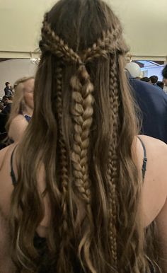 Medieval Hairstyles, Viking Hair, Hippie Hair, Hair Stylies, Hair Stylist Life, Hoco Hair, Easy Hairstyles For Long Hair, Httyd