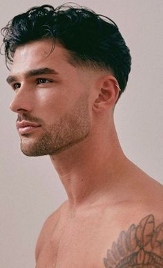 Matrix Hairstyle, メンズヘア ショート, Mens Haircuts Short Hair, Haircuts Short Hair, Men Haircut Curly Hair, Mullet Haircut, Mens Hairstyles Thick Hair, Men's Short Hair, Wavy Hair Men