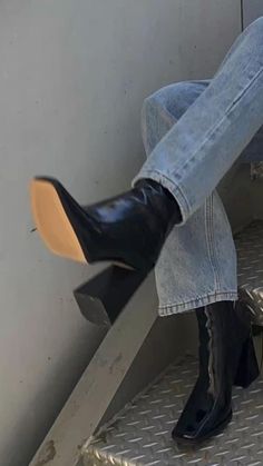 Intentionally Blank Boots, 2024 Shoe Trends, Alicia Core, Timeless Heels, 90s Heels, Barbie Heels, Merry Chrysler, Casual Heels Outfit, Thrift Wishlist