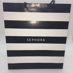 Lot Of 25 Unused Sephora Shopping Bags. Great For All Of You Cosmetic Sellers! Black And White Striped 9 1/4" X 8 1/4" X 4 1/4" Cosmetic Bag, White Stripe, Sephora, Bag Lady, Black And White, Women Shopping