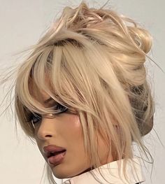 Bardot Hair, Blonde Hair Inspiration, Alter Ego, Hair Today, Big Hair, Aesthetic Hair, Gorgeous Hair, Hairstyles With Bangs, Pretty Face