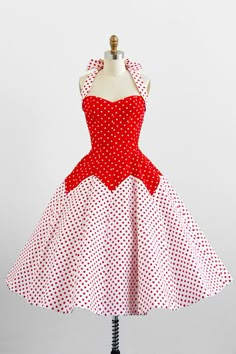 Vintage rockabilly dress / 1950s dress / Victor Costa Red Polka Dot Dress, 1950s Dresses, Afrikaanse Mode, Rockabilly Pinup, Look Retro, 50's Style, Fashion 1950s, Rockabilly Pin Up