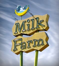 Milk Farm Restaurant - Dixon, California #googiesign#sign #signs #signage #signsunited #signcollective #signgeeks #signsofinstagram #ig_signage #everything_signage #signhunting #signhunters #signjunkies #signjunkie #signmongers #gas_food_lodging #motel #motels #motelsigns #vintagesign #signfixation #vintagesignage Farm Vintage, Farm Signs