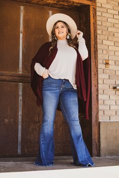 Jeans Plus Size Western Outfits Woman, Plus Size Western Wear, Crazy Train Clothing, Jeans For Ladies, Western Boutique, Casual Kimono, Western Style Outfits, Western Outfits Women, Bottom Jeans