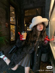 Insta Aesthetic, Motorbike Girl, Girl Fashion Style, Style Korea, Stylish Photo Pose, Cute Winter Outfits, Mood Board Fashion, Ulzzang Girl, Aesthetic Girl