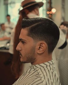 Pomade Hairstyle Men, White Boy Haircuts, Gentleman Haircut, Mens Pomade, Hair Pomade