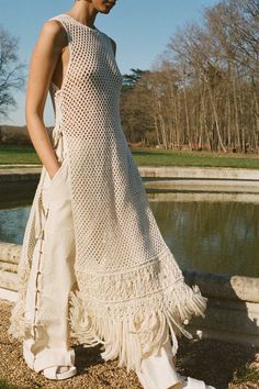 Cream Crochet Dress, Crochet Fall Dress, Fringe Knitwear, Crochet Mesh Dress, Macrame Clothes, Gilet Crochet, شال كروشيه, Macrame Dress, 90s Dress