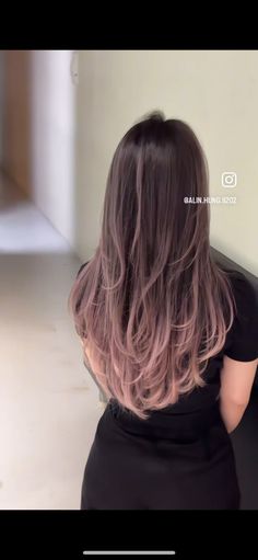 Tea Hair Color, Milk Tea Hair Color, Brown To Pink Ombre, Blonde Asian Hair, Hidden Hair Color, Oc Bnha, Pink Ombre Hair, Blonde Asian, Color Me Beautiful