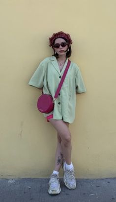 Urban Aesthetic Outfit, Taiwan Street Fashion, Taiwan Street, Miami Street Style, Miami Street, Retro Fashion Women, Urban Aesthetic, Layering Outfits, Aesthetic Outfit