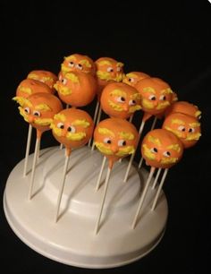 Lorax cakepops Things To Bake With Friends Desserts, Lorax Cake Pops, Lorax Birthday Party Decorations, Lorax Wedding, The Lorax Birthday Party Ideas, Lorax Snacks, Lorax Cake, Lorax Birthday, Lorax Party