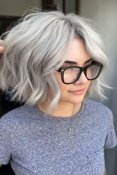 30 Stunning Blonde Hair Color Ideas: Top Shades For 2024 | Lookosm Grey Bob Hairstyles, Chin Length Haircuts, Short Sassy Haircuts, Wavy Bob Haircuts, Grey Blonde, Chin Length Hair, Silver Blonde, Ash Blonde Hair, Platinum Blonde Hair