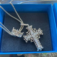 Real Collectibles Crown And Cross Necklace Crown Can Be Worn As A Ring. 30 Inches Chain New Crown Pendant, Real Women, Womens Jewelry Necklace, Cross Necklace, Jewelry Necklaces, Crown, Necklaces, Women Jewelry, Collectibles