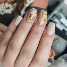 23+ Must-Try Short Fall Nail Designs For 2024 - DrExplains Fall Gel Manicure Ideas, Fall Gel Manicure, Short Fall Nail Ideas, Gel Manicure Ideas, Short Fall Nail Designs, Short Fall Nail, Nail Foils, Fall Nail Ideas, Accent Nail