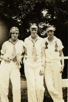 1920s Crop Hair, 1920 Fashion, Living In London, Flapper Girl, Flapper Style