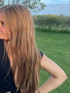 Summer/ blonde/ hair/ aestethic/ picture ideas Summer Blonde Hair, Summer Blonde, I Cool, Summer Pictures, Blonde Balayage, Picture Ideas, Photo Dump, Balayage, Blonde Hair