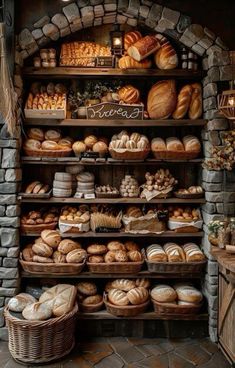 Vintage Bakery Shop, Farmers Market Bread Stand, Rustic Bakery Aesthetic, Bakery Shop Design Vintage, Cottagecore Restaurant, Cute Bakery Interior, Vintage Bakery Aesthetic, Medieval Bakery, Local Food Shop