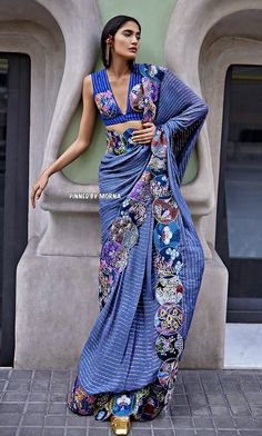 Aisha Rao - India 🇮🇳 Halterneck Blouse, Aisha Rao, Ombre Saree, Indian Dresses Traditional, Designer Saree Blouse Patterns, Saree Trends, Blouse For Women, Fashion Attire