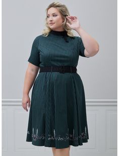 Halloween Chic, The Haunted Mansion, Bow Skirt, Skirt Pockets, Her Universe, Neck Bow, Haunted Mansion, Dress Plus Size, Retro Dress