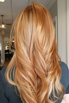 Curly Strawberry Blonde Hair, Red Hair With Blonde Highlights, Chemo Hair, Honey Brown Hair, Golden Blonde Hair, Ginger Hair Color, Honey Blonde Hair, Strawberry Blonde Hair, Blonde Hair Inspiration