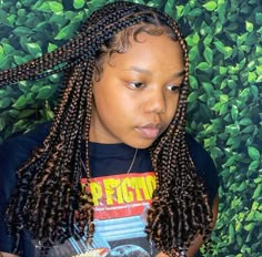 Short Length Braids Black Women, Hairstyles For Medium Length Hair Braids Black, Medium Short Box Braids, Shoulder Length Braids With Curly Ends, Braids With Curls Medium Length, Medium Length Braids Black Women, Black Braids With Beads, Game Day Braids, Medium Length Box Braids