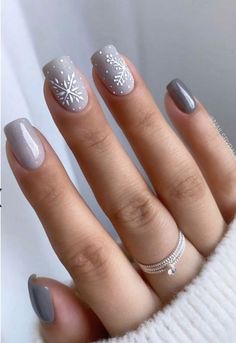 Nagel Tips, Her Nails, Makijaż Smokey Eye, Gray Nails, Winter Nail Art, Winter Nail Designs