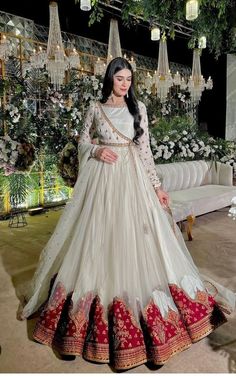 Frock Suit, Simple Suit, Desi Outfits, Lehenga Designs Simple, Latest Bridal Dresses, Pakistani Wedding Outfits, Pakistani Fancy Dresses