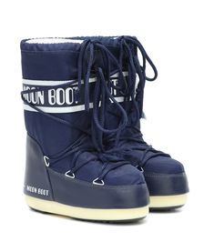 Blue Waterproof Sporty Boots, Sporty Waterproof Blue Boots, Blue Insulated Winter Boots, Fall Winter Shoes, Flip Flop Boots, Kids Snow Boots, Moon Boot, Funky Shoes, Girls Shoes Kids