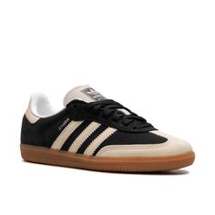 Worn Once Tiny Scuff In Front Of Shoe Shoes Adidas, Adidas Black, Adidas Samba, White Sneakers, Black Adidas, Adidas Shoes, Adidas Women, Athletic Shoes, Size 6