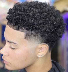 Taper Fade Curly Hair Black Men, Curly Hair Taper, Curly High Top Fade, Afro Hair Fade, Boys Haircuts Curly Hair, Fade Haircut Curly Hair, Taper Fade Curly Hair, Drop Fade Haircut, Black Hair Cuts