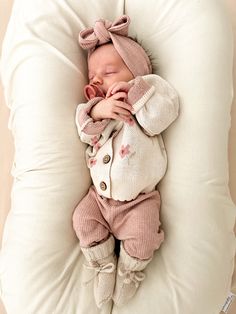 Cute Pregnancy Pictures, Girl Fits, Pregnancy Tips, Maternity Pictures, Future Baby, Baby Fever, Baby Pictures, Baby Stuff