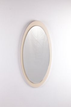 Vintage Grote wit houten Ovale Wandspiegel jaren60s White Oval Mirror Bedroom, Oval Wood Frame Mirror, Large Oval Vintage Mirror, White Oval Vintage Mirror, Under $100 Oval Mirrors, Arm Chair Table, Vintage Pendant Lamp, Vintage Floor Lamp, Oval Wall Mirror