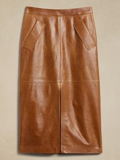 Brown Leather Skirt Outfit, Leather Skirt Midi, Green Blazer Outfit, Mustard Yellow Skirts, Linen Style Fashion, Brown Leather Skirt, Leather Skirt Outfit, Utilitarian Style, Leather Midi Skirt