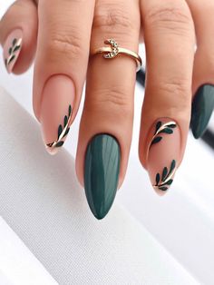 Unghie Sfumate, Colorful Nails, Green Nail, Nature Tattoos, Prom Nails, Stay Fresh, Chic Nails, Short Acrylic Nails