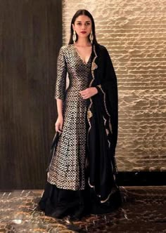 Aditi Rao in stunning black anarkali dress 🔥♥️ Garara Style, Sharara Designs, Indian Outfits Lehenga, Nikkah Dress, Indian Designer Suits, Salwar Kamiz, Traditional Indian Outfits, Indian Gowns Dresses, Indian Gowns