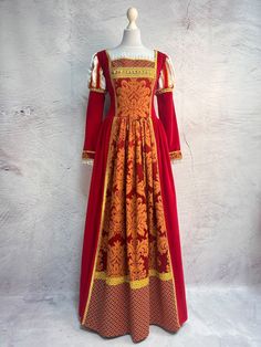 Westerosi Fashion, 13th Century Fashion, Targaryen Dress, Visenya Velaryon, Elvish Dress, Elf Dress, Theme Dress