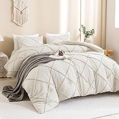 Andency Beige Tufted King Size Comforter Set (104x90 inches), 3 Pieces - Boho Lightweight Soft Luxury Microfiber Comforter with 2 Pillowcases, All Season Geometric Textured Bedding Set Tufted Comforter, Weighted Comforter, King Size Comforter, King Size Comforter Sets, King Size Comforters, Textured Bedding, Bed Comforter Sets, White Comforter, Soft Luxury