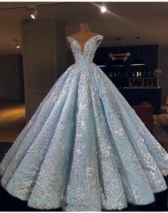 Debut Gowns, Baju Kahwin, Pretty Quinceanera Dresses, Blue Ball, Cute Prom Dresses, Pretty Prom Dresses, Fairytale Dress, فستان سهرة