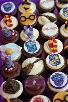 harry potter cupcakes are displayed in a box