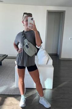 Athletic Outfit Summer, Casual Sporty Outfits, Athleisure Outfits Summer, Athleisure Summer, Lounge Outfits, Walking Outfits, Cute Gym Outfits, Lazy Day Outfits, Looks Black