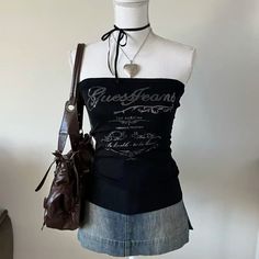 Rock Star Fashion, Downtown Y2k, Miniskirt Outfits, 2000s Fashion Outfits, 90s Nostalgia, Fit Ideas, Style Streetwear, 2000s Fashion