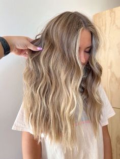 Balayage Hair On Dirty Blonde, Highlighted Dirty Blonde Hair, Babylights On Dirty Blonde Hair, Summer Dirty Blonde Hair, Baby Lights On Light Brown Hair, Hair Highlights For Dirty Blonde Hair, Blonde Highlights Dirty Blonde Hair, Balayage For Dirty Blonde Hair, Dirty Blonde Hair With Babylights