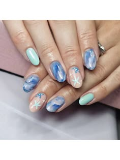 Celeste  Collar   Gráfico,Plantas Uñas de Color Embellished Ocean Nails Tutorial, Ocean Marble Nails, Sea Nail Art The Beach, Beach Short Nails, Wave Nails Design, Blue Sea Nails, Ocean Theme Nails, Ocean Nail Designs, Ocean Wave Nails