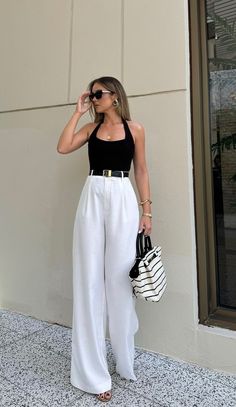 Socal Outfit Aesthetic, Elegant Comfortable Outfit, How To Wear Flowy Pants, Dubai Outfits Ideas Summer Classy, Light Feminine Style, Beachy Work Outfits, Wide White Pants Outfit, Chic Tops Classy, Styles For Women